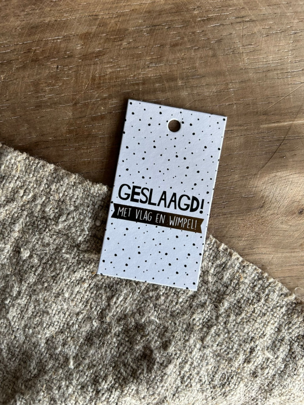 Cadeaulabel - Geslaagd met vlag en wimpel - 40x70mm