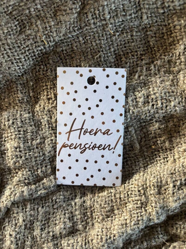 Cadeaulabel - hoera pensioen - 40x70mm