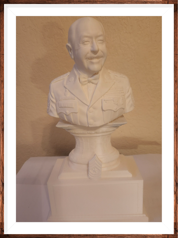 Deluxe Bust Military