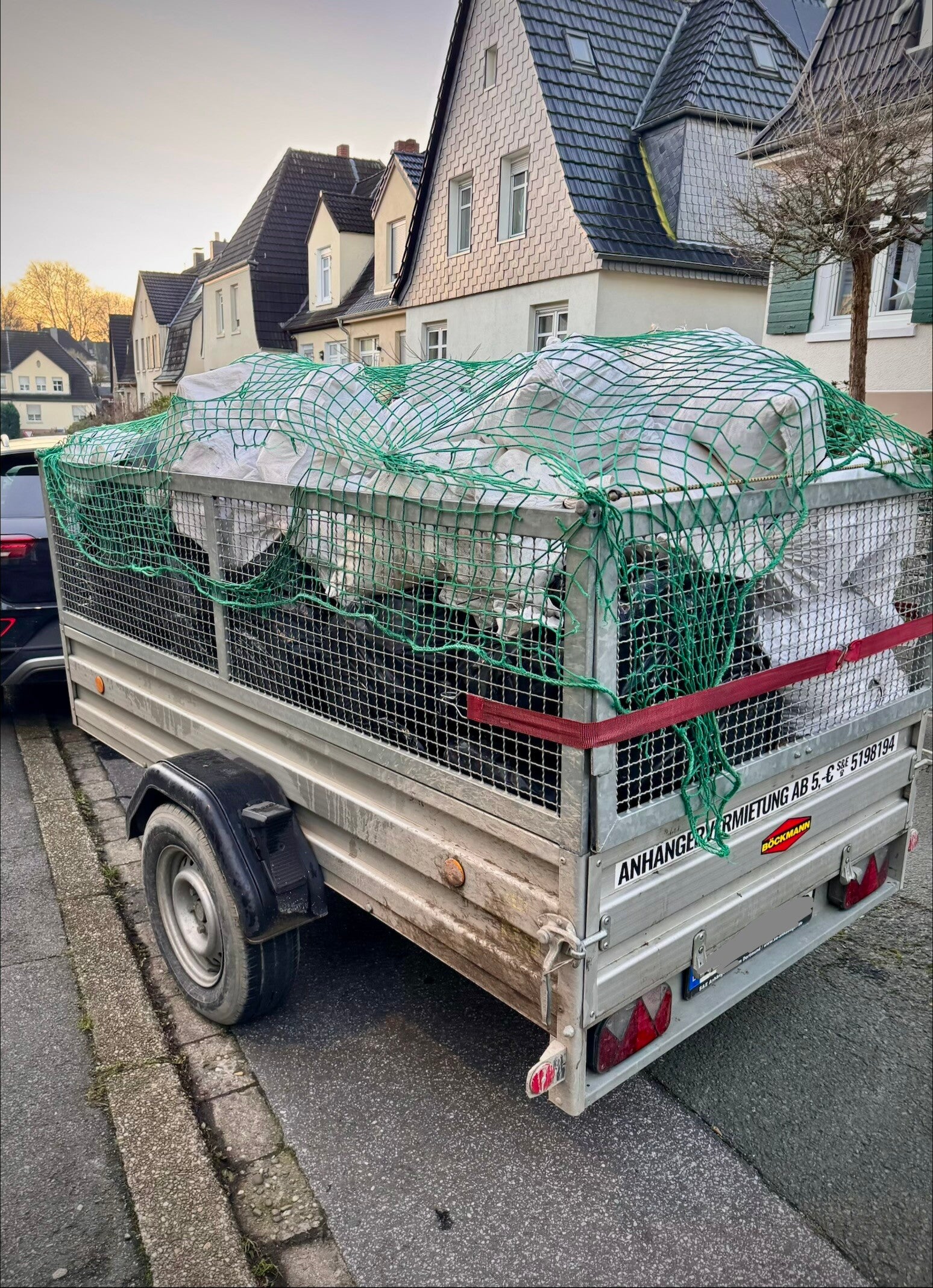 Entsorgung von Baumüll, Siedlungsabfällen, Restmüll, Bauschutt