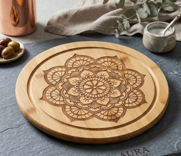 Planche à découper ronde mandala