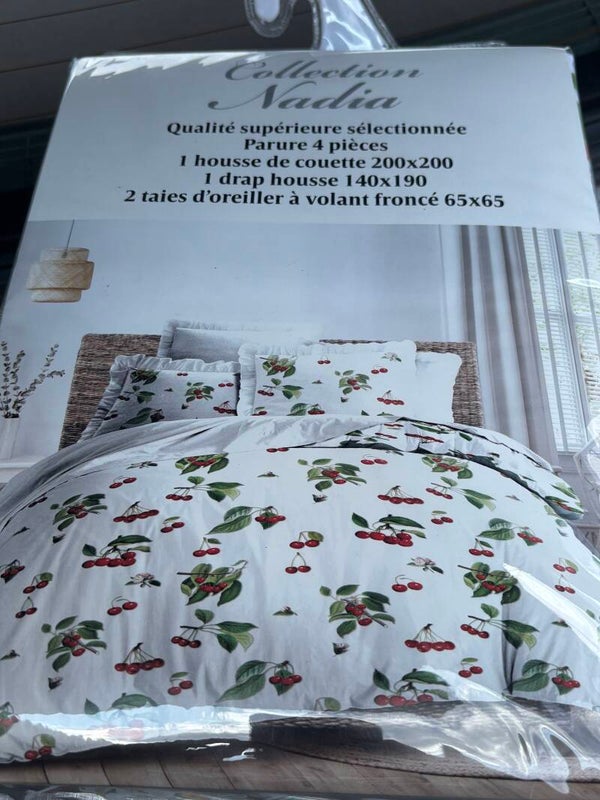 parure de lit cerise 4 pièce
