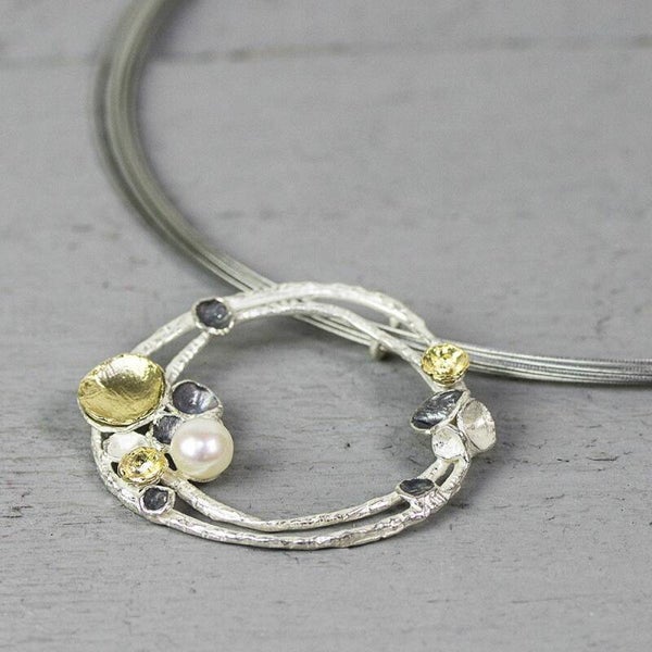 Jéh Hanger "krans" zilver, oxy en verguld met een parel - 19766