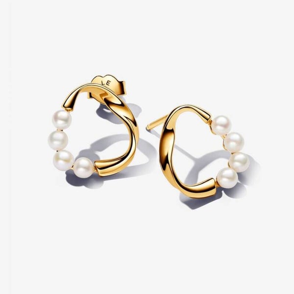 Pandora Oorstekers gold plated met parel 263276C01