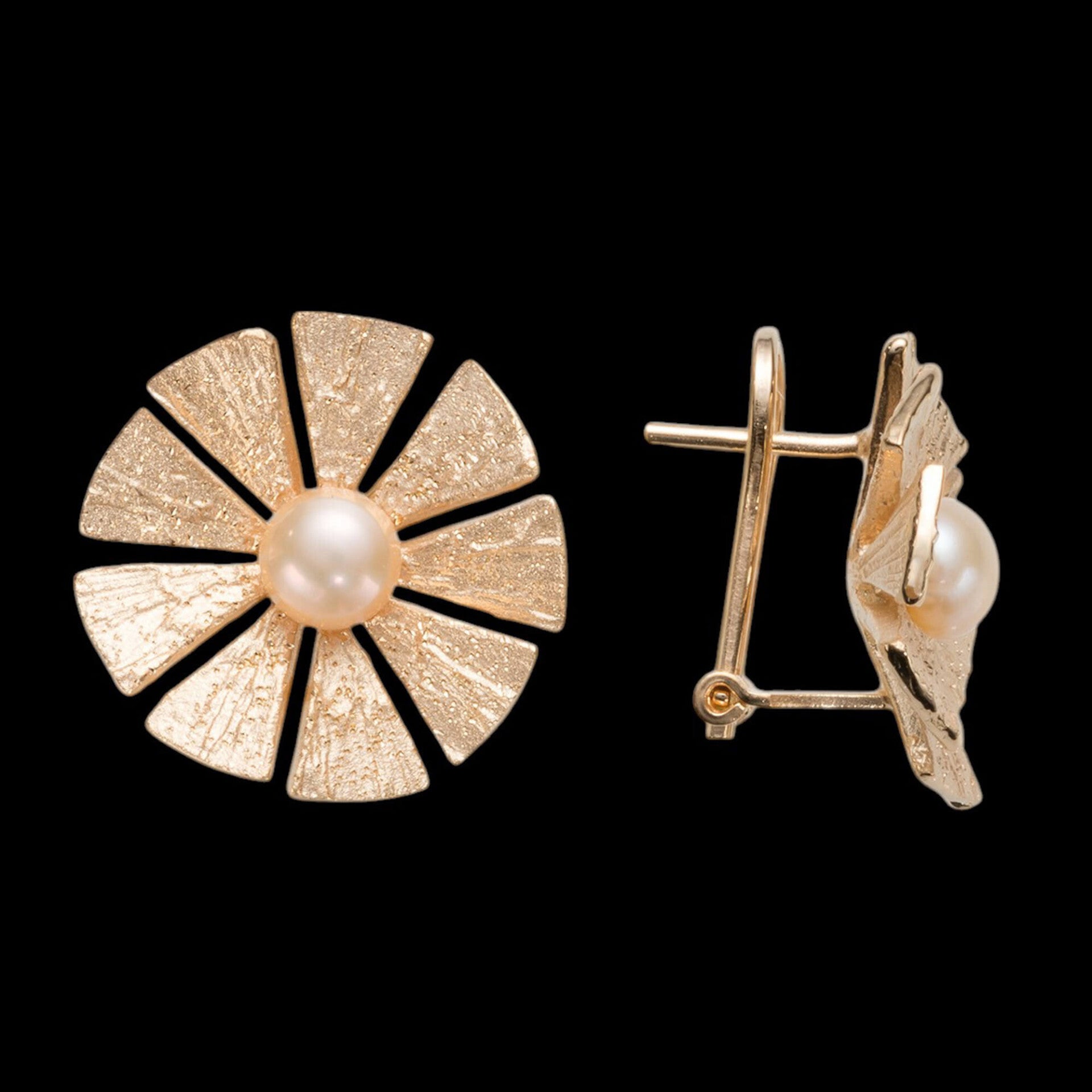 Sanjoya Bewerkte Vergulde Oorbellen met een Pareltje - L0525006.2.1