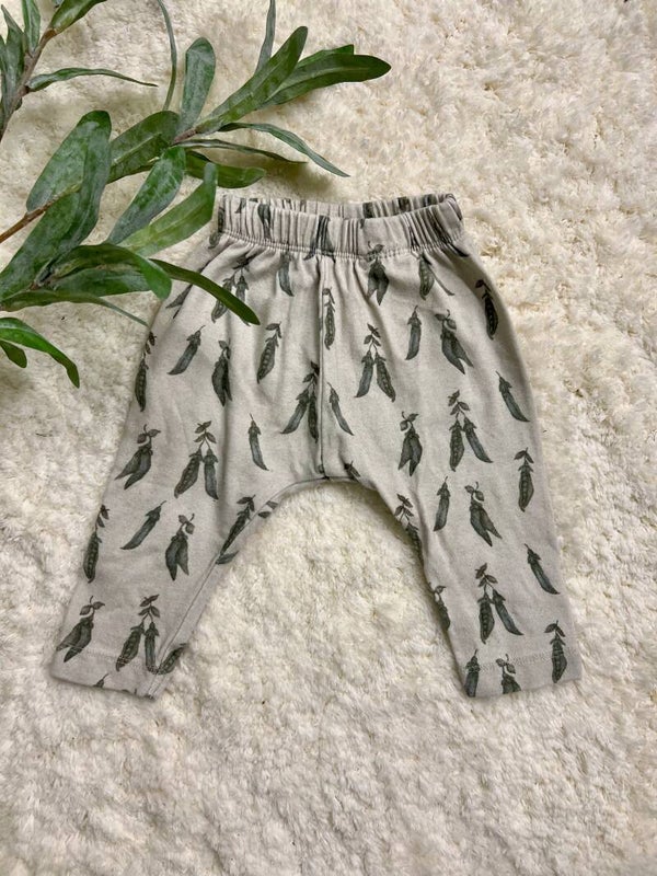 Lil' Atelier broekje maat 56