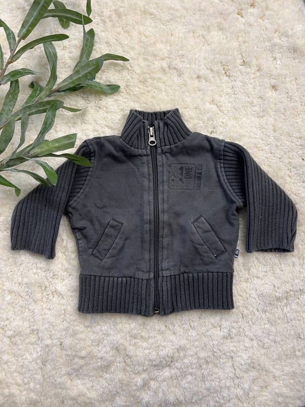 Baby blue vest maat 68