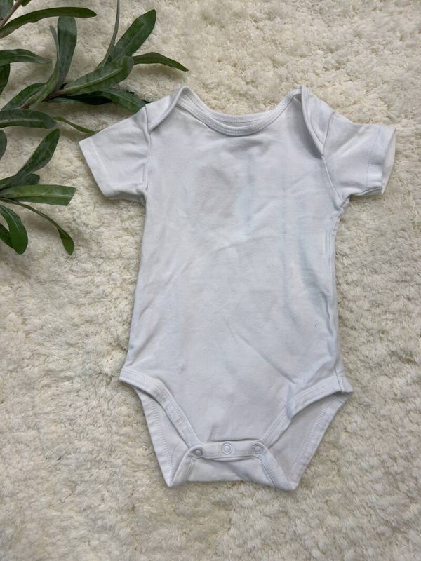 B baby romper kort maat 62/68