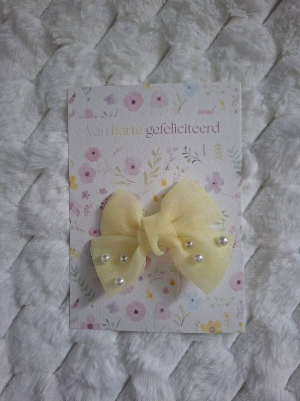 Cadeaukaart strik met parels geel