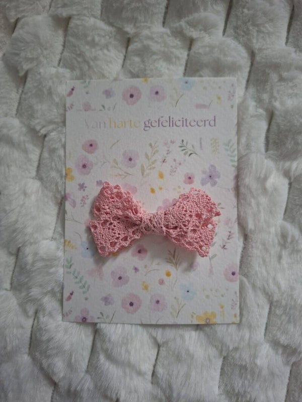 Cadeaukaart kanten strik roze