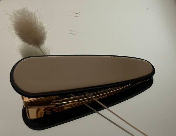 Mini duckklem beige zwart dicht