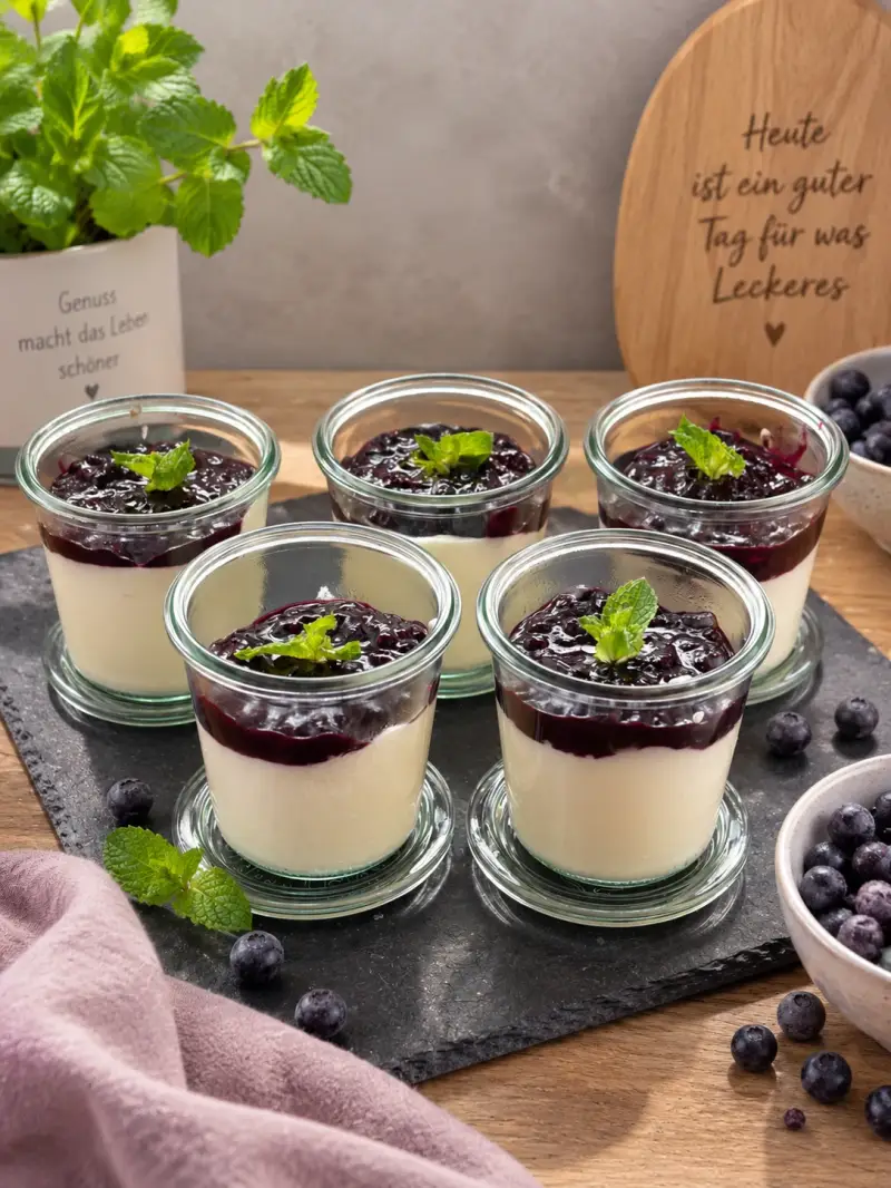 Protein-Grießpudding mit Skyr und Wildheidelbeeren aus dem Cookit