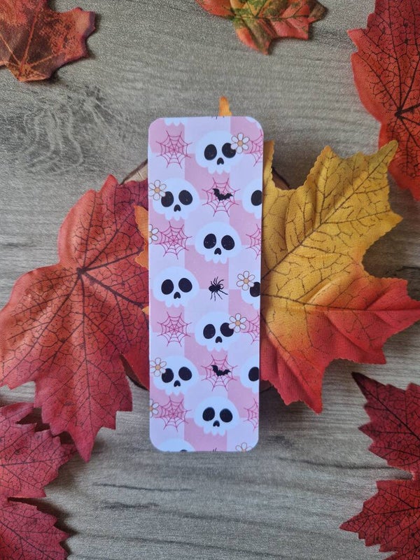 Marque-page Halloween “Crânes & toiles d’araignée”