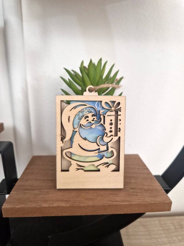 Décoration de sapin en bois pour billet ou carte cadeau personnalisable,