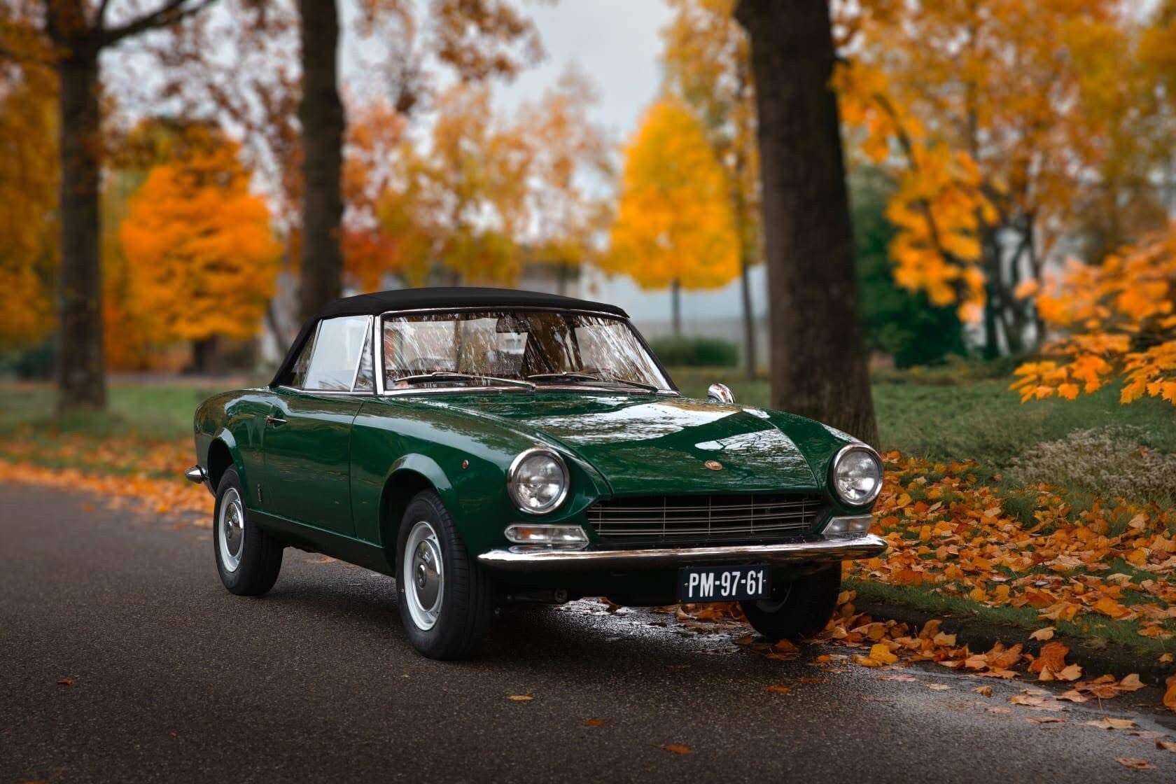 Restauratie van Fiat 124 Spider 1967 klassieke auto