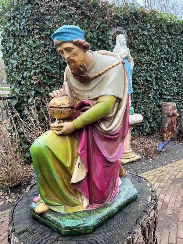 Groot antiek kerststalbeeld – Driekoning (G.L.V. Gerard Linssen Venlo, jaren ’30)