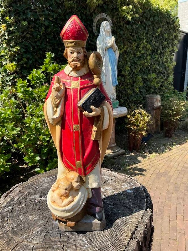 Zeldzaam heiligenbeeld – Sint Nicolaas van Myra met pekelvat (jaren ’30–’50)