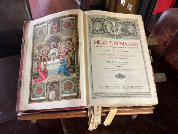 Antiquarisch Missale Romanum uit 1920 – Uniek Liturgisch Kerkboek