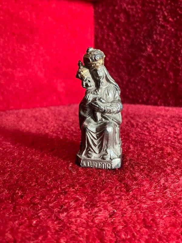 Antiek tinnen/koperen miniatuur beeldje Notre Dame du Port