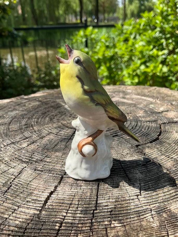 Goebel Vogel Beeld – Boszanger (Model 38028, Mat Porselein)