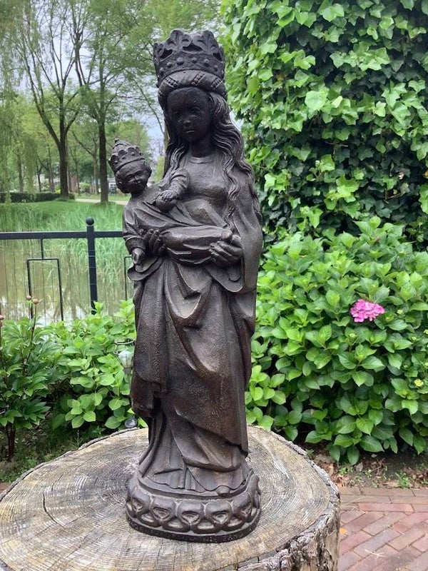 Zeldzaam antiek Mariabeeld – O.L.V. in het Zand Roermond – massief gips – 41 cm