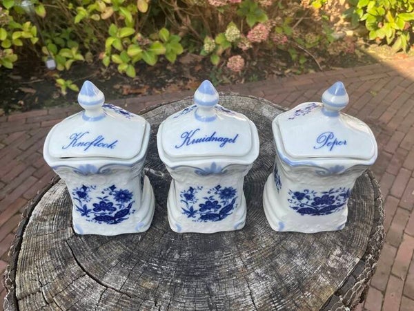 Set antieke kruidenpotjes – porselein