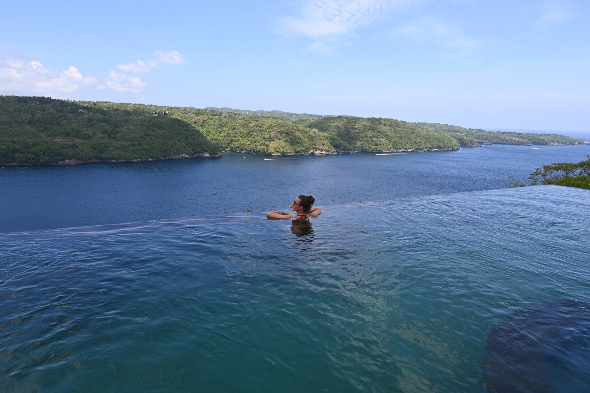 Piscine à débordement à Nusa Ceningan