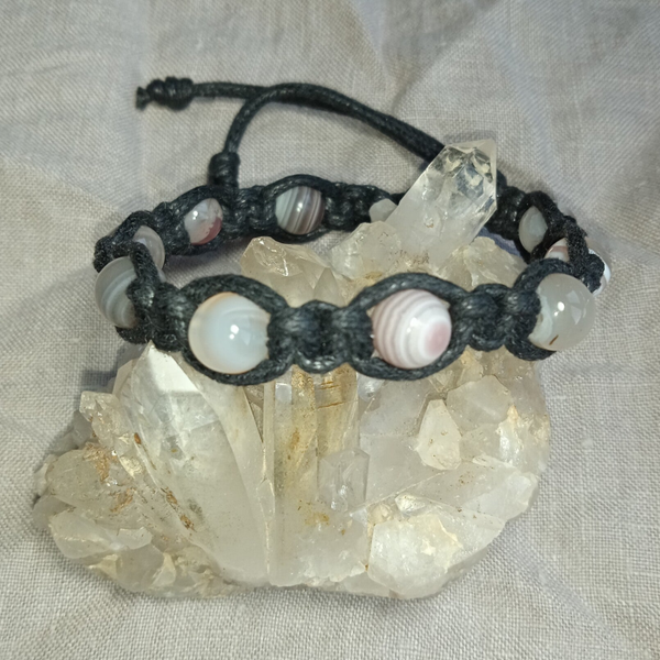 Bracelet Agate du Botswana ref AGB092024-4 perles rondes 8 mm