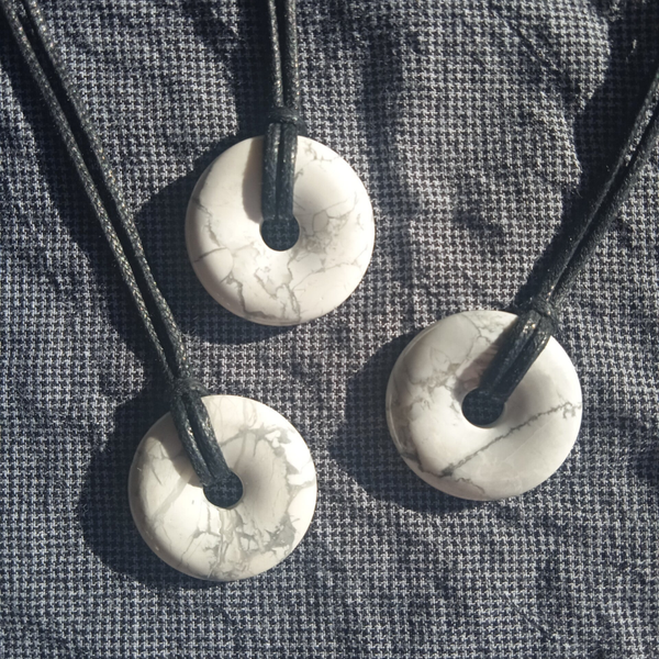 Doonut Howlite 30mm