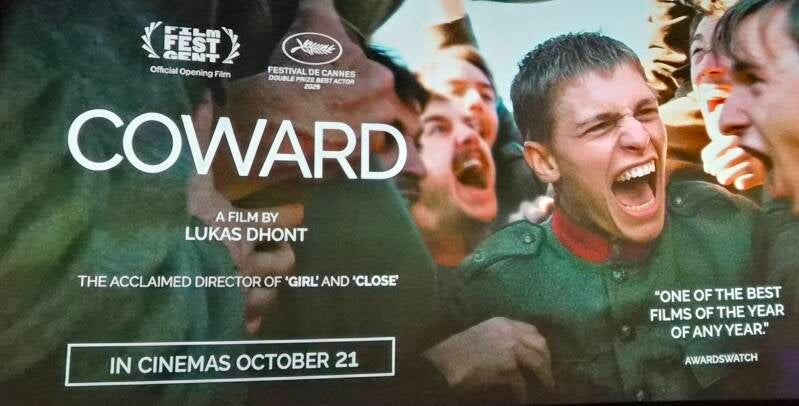Een affiche op een cinemascherm van de Coward, de nieuwste film van de Belgische regisseur Lukas Dhont