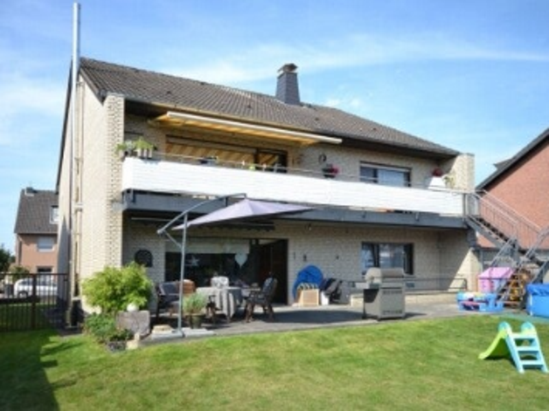 Verkauft durch Klaus Müller Immobilen: Zweifamilienhaus in Elsdorf