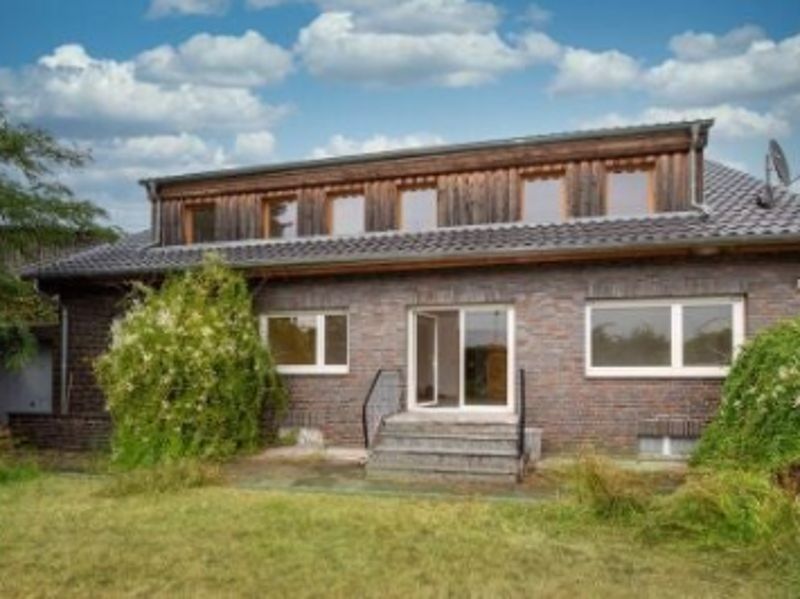 Verkauft durch Klaus Müller Immobilien: Dreifamilienhaus in Elsdorf