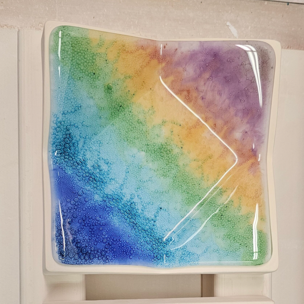 Small rainbow bubbles origami dish
