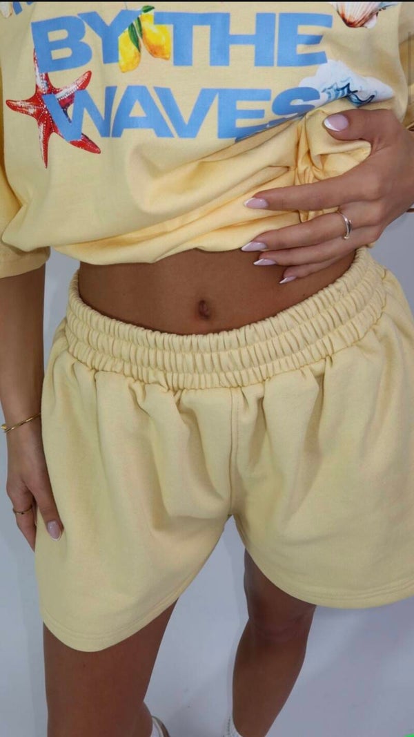 Broekje butter yellow priority pre order