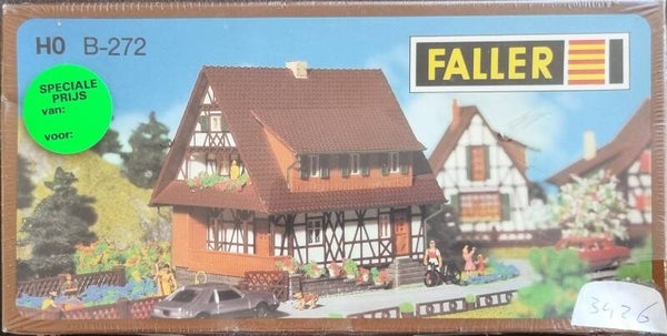 Faller B-272 - Vakwerkhuis in Baden