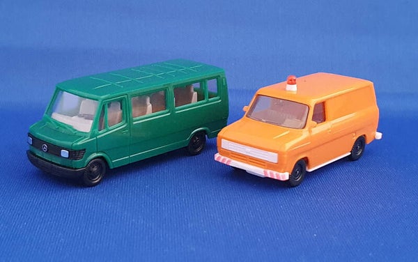 Set 2 x bestelbus MB & Ford