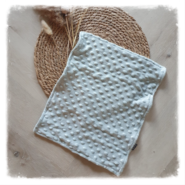 Dekentje minky dots groen