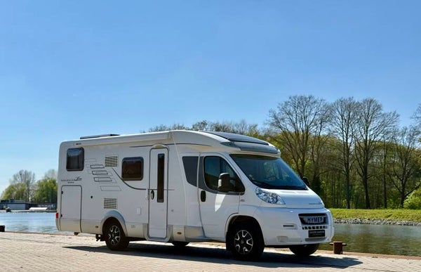 Hymer Tramp 674 CL Exclusive Line enkele bedden