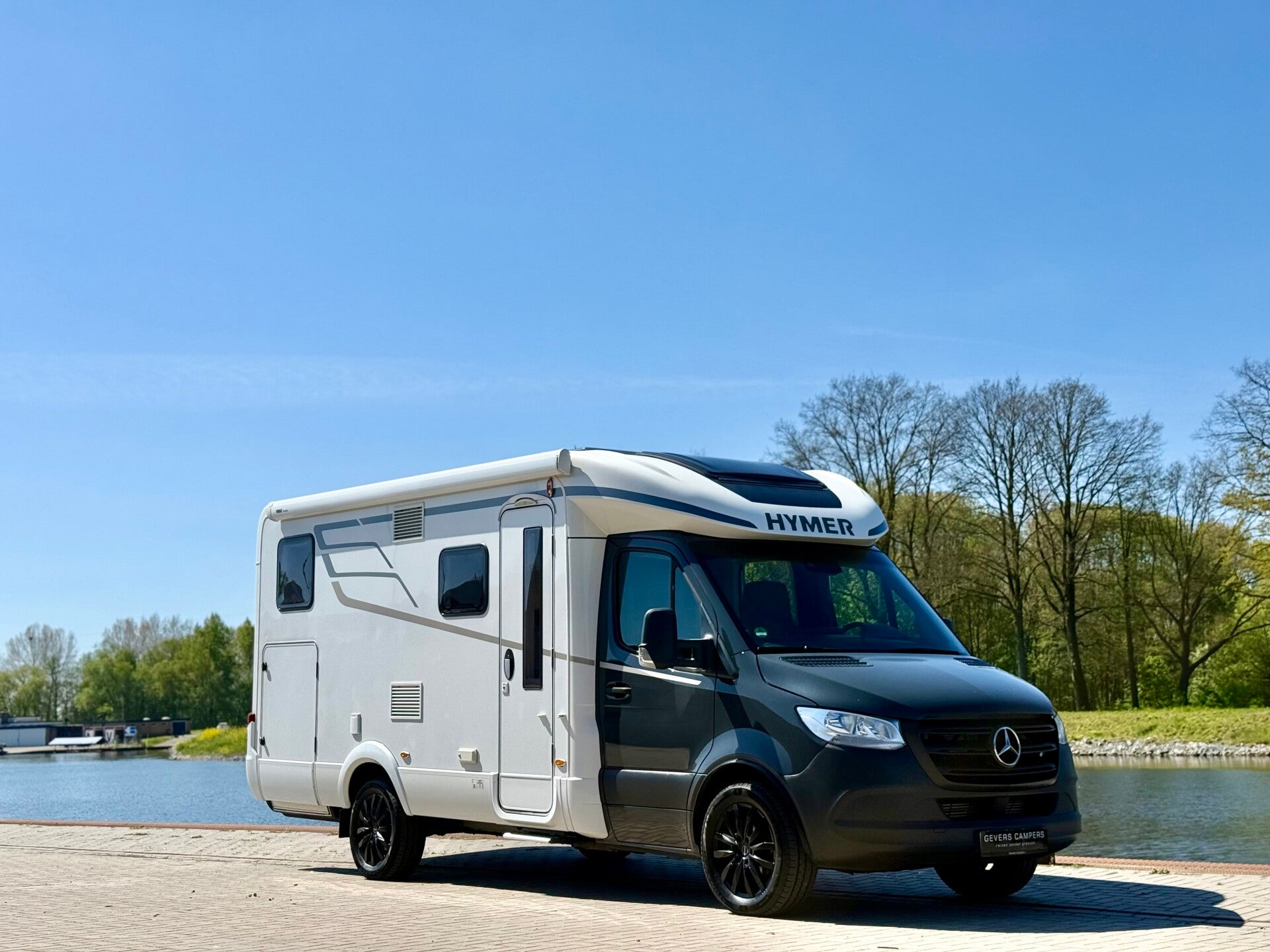 Hymer BMC-T 580 Mercedes met lengte bedden, levelsysteem!!
