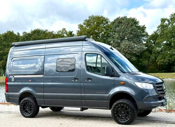 Hymer Grand Canyon S 4x4 in topstaat, V6, Mercedes Automaat