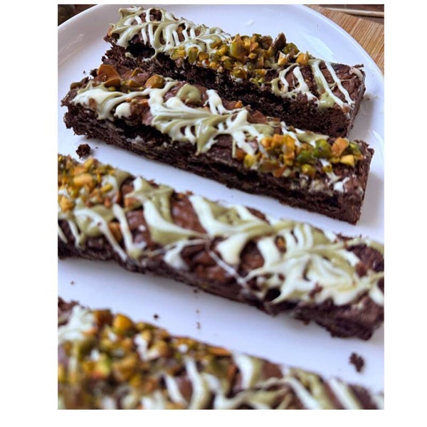 Brownie pistache stripes