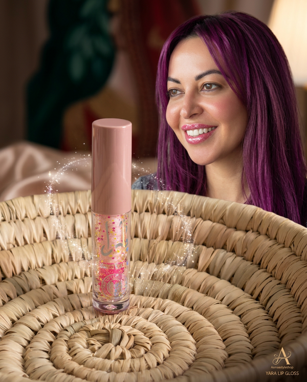 Lip gloss Yara con glitter per labbra scintillanti