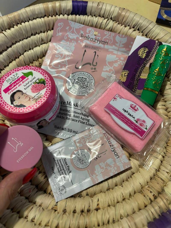 Set crema viso alle rose,cura ciglia ,maschere viso Yara