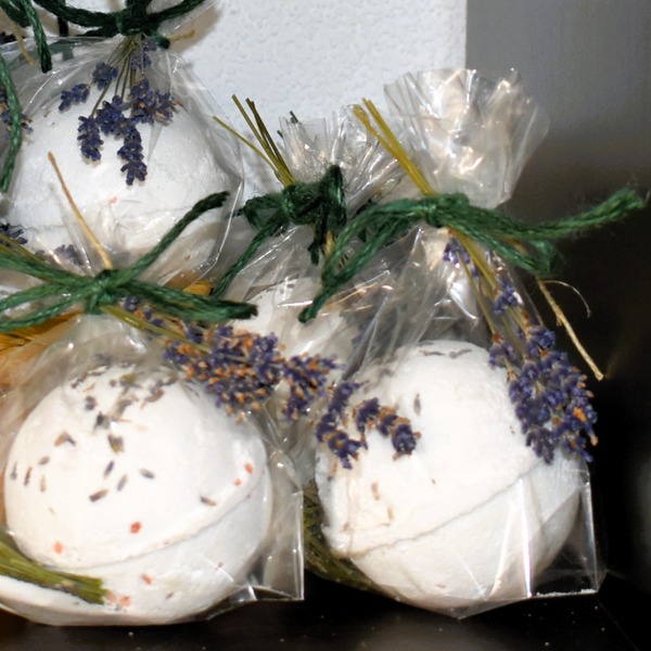 Himalaya-Salz-Badebombe "RELAX" mit Lavendel