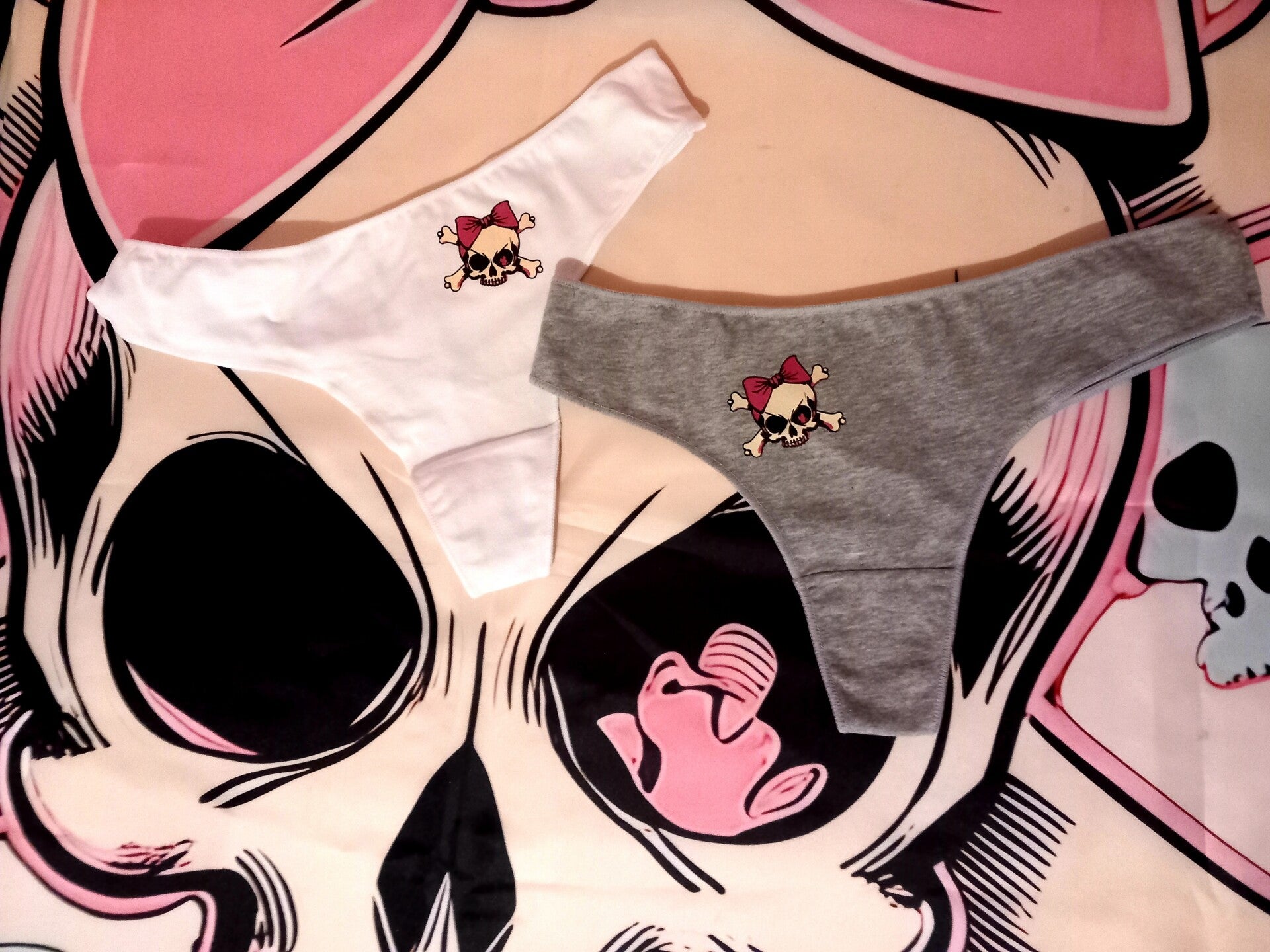 👙 Skull Tease String color