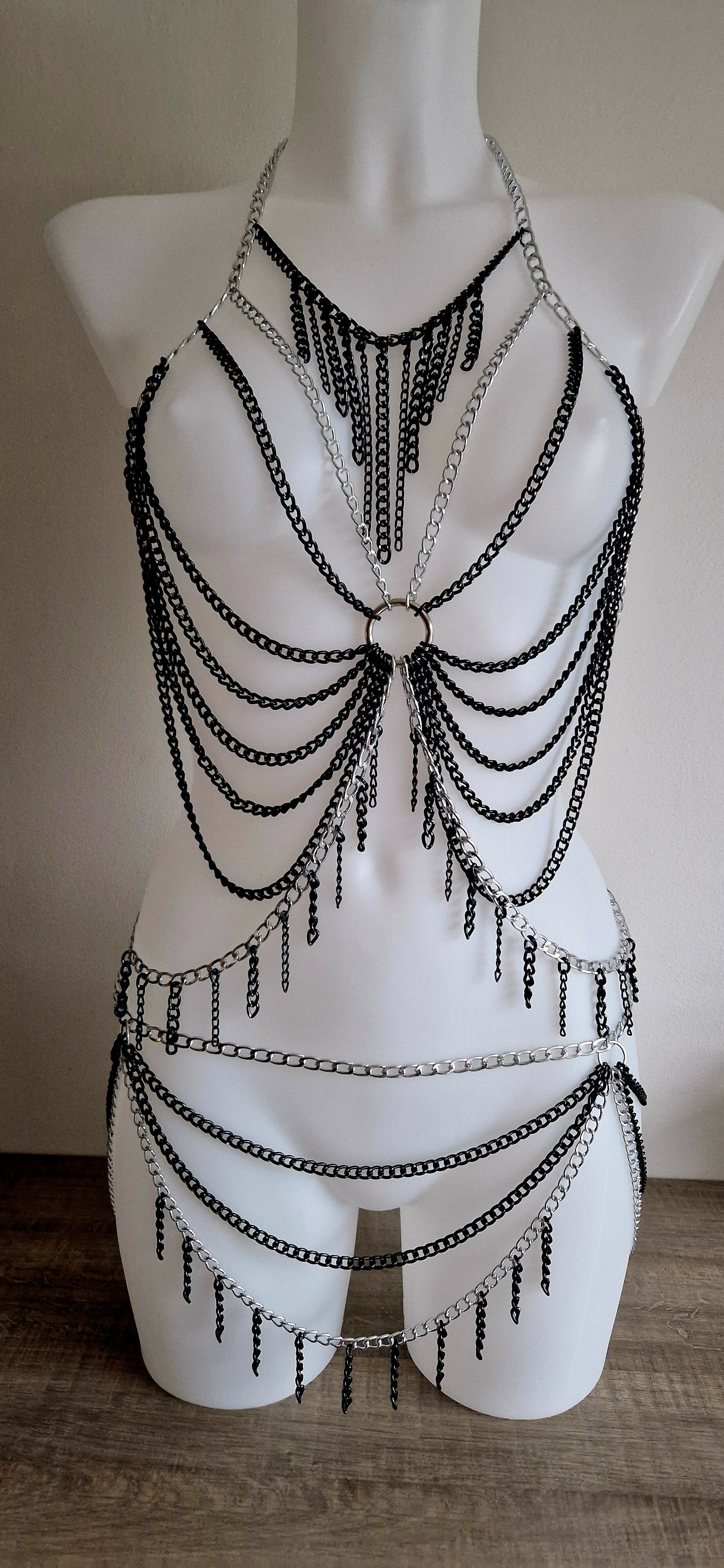 🖤✨ Black Radiance Kiss – Limited Edition Chainwear Set ✨🖤