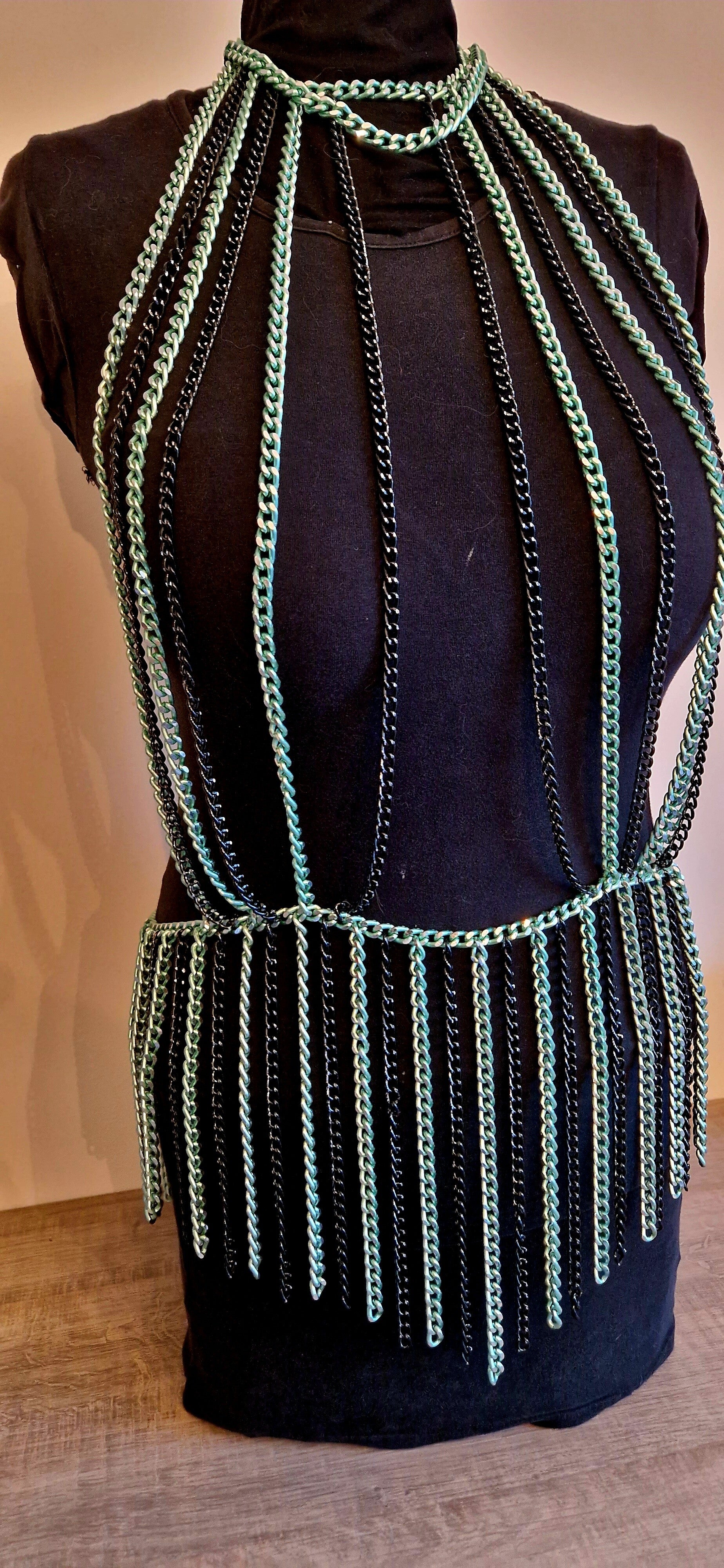 💚🖤 Emerald Kiss - One of a kind bodychaindress