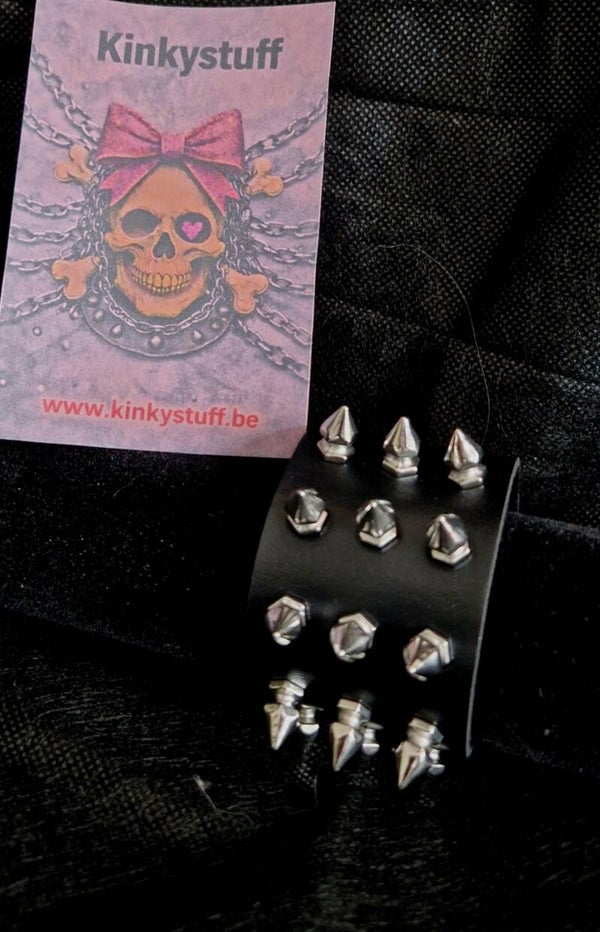 🔥 Iron Rebel Cuff 🔥