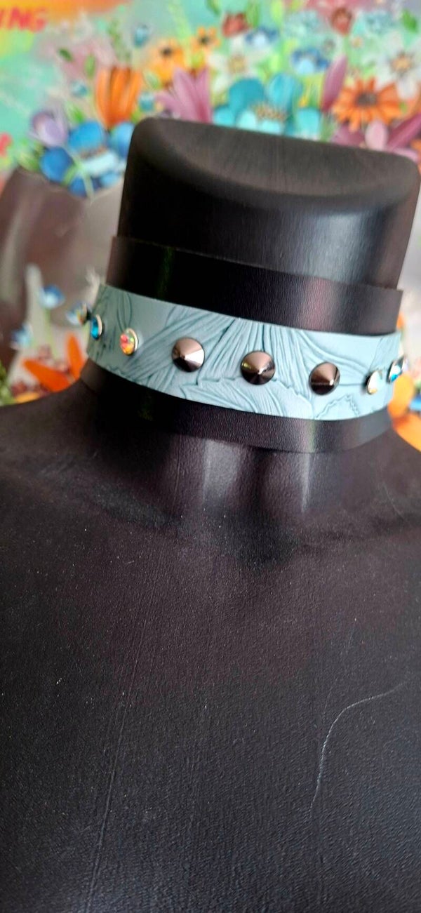 💙 Arctic Bloom choker