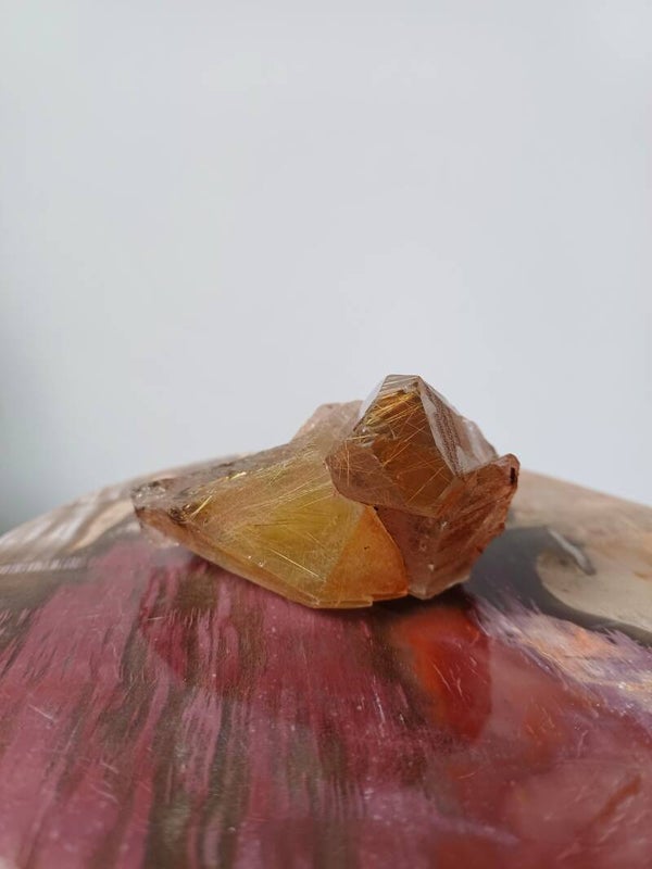 Goud rutielkwarts ruw